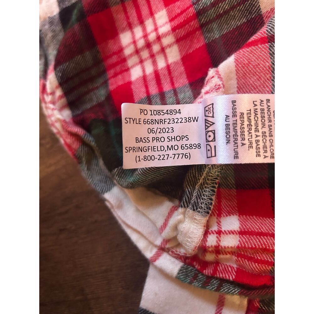 Women’s Super Soft Lightweight Loose Fitting Holiday Red & Green Winter Flannel - Picture 10 of 10